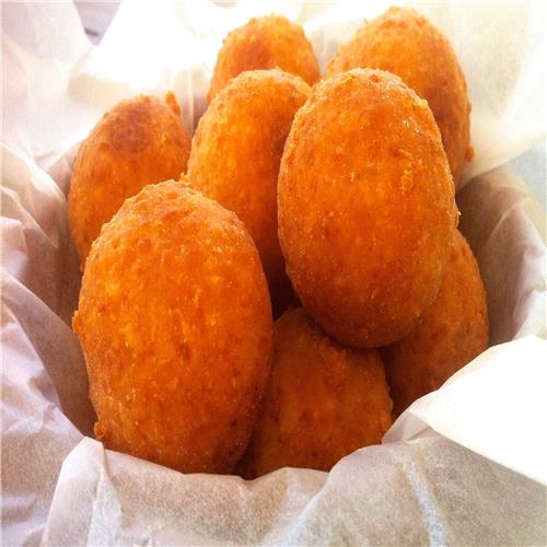 CHEESE CORN BALLS 225GM